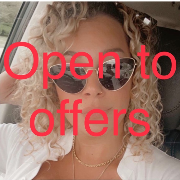 Meet your Posher, Rachel - Picture 1 of 1